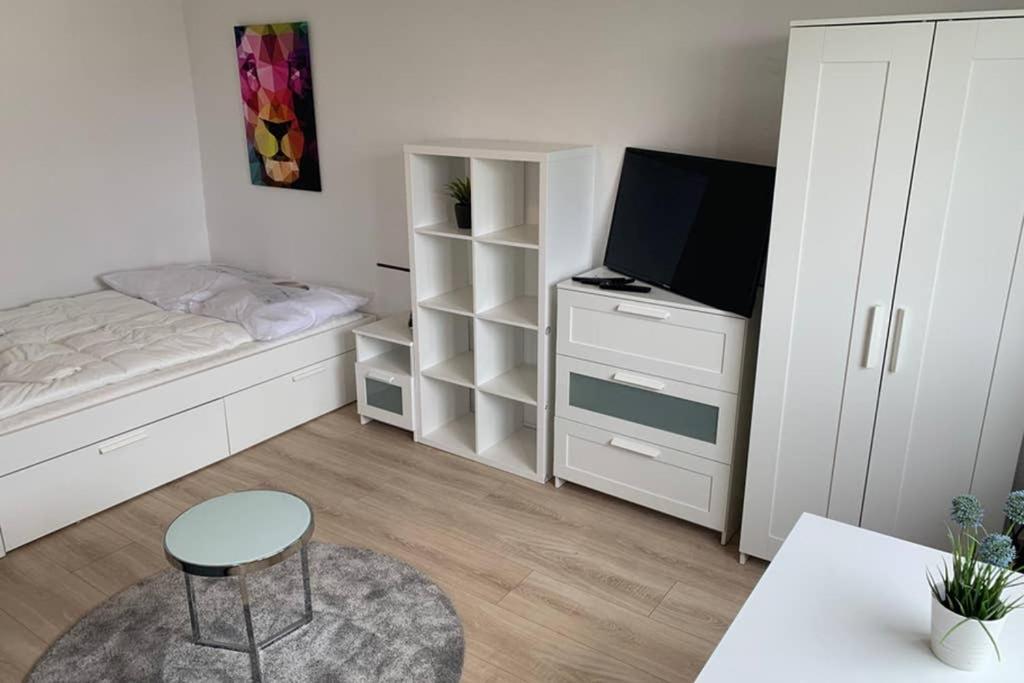 1 Zi-Whg, Netflix, Wifi, Kueche, 15Min Zum Zentrum Lipsk Zewnętrze zdjęcie